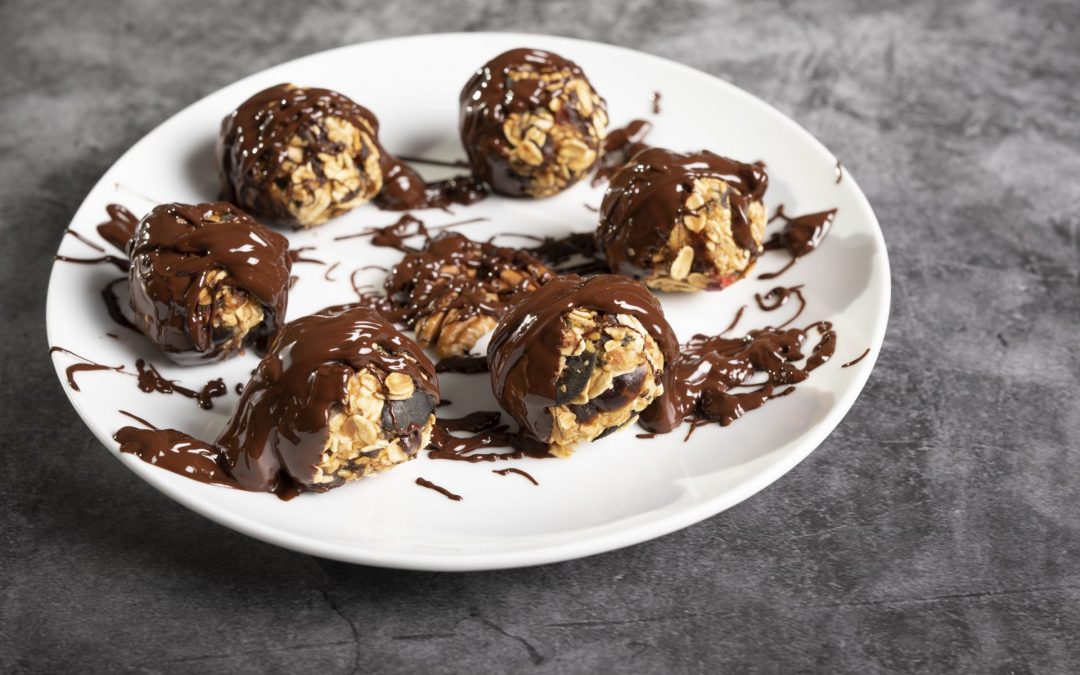 Boules Grano-Yeah aux dattes et au chocolat de Pâques